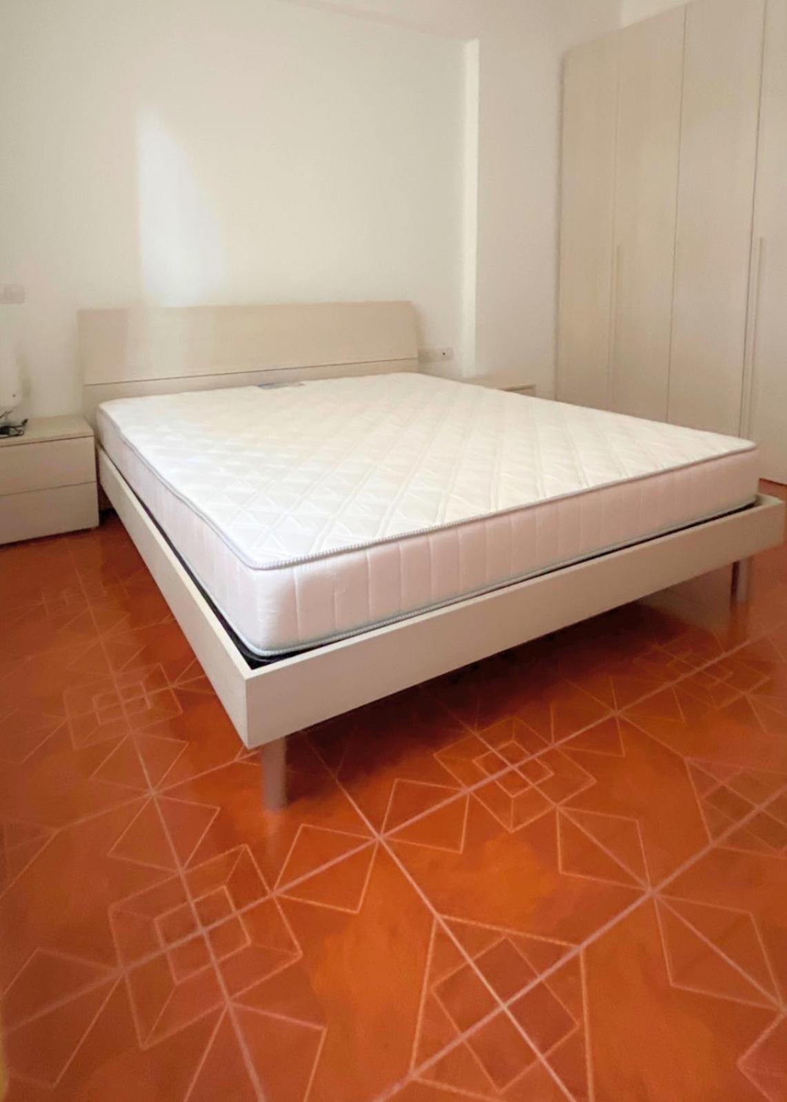 Star House 12 *